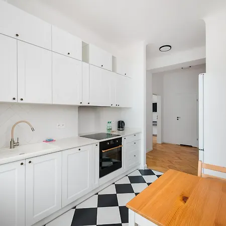 Krucza Heart Of By Bookinghost アパート *